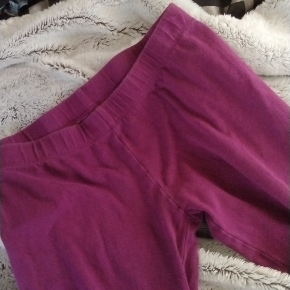 Purple leggings